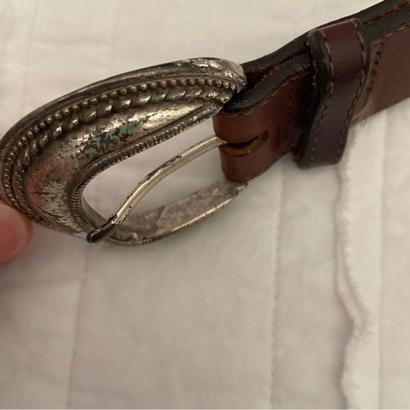 Vintage Brighton Brown Leather Belt with Silver Medallions women’s large - Picture 3 of 13